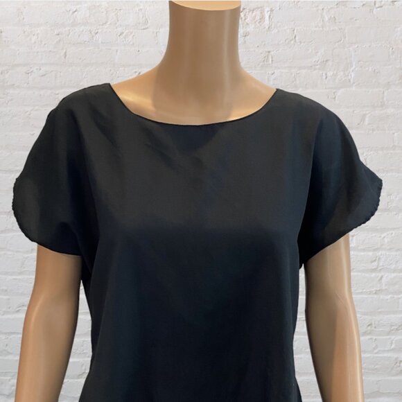 VINTAGE GIANNA -- Black Blouse, Pull Over with Scoop Neck and Cap Sleeves - Picture 2 of 12